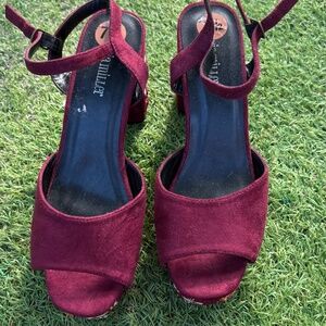 Olivia Millier floral heels